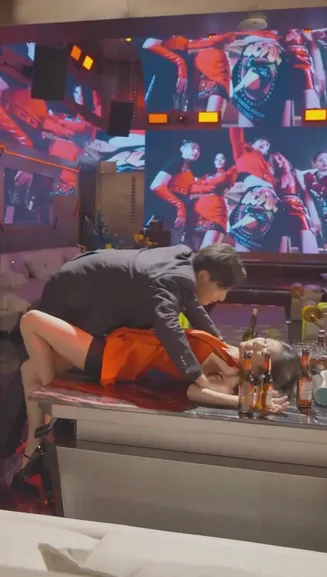 破产后我被前任缠上了在线观看