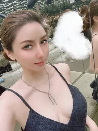 魔女小姨子在线观看